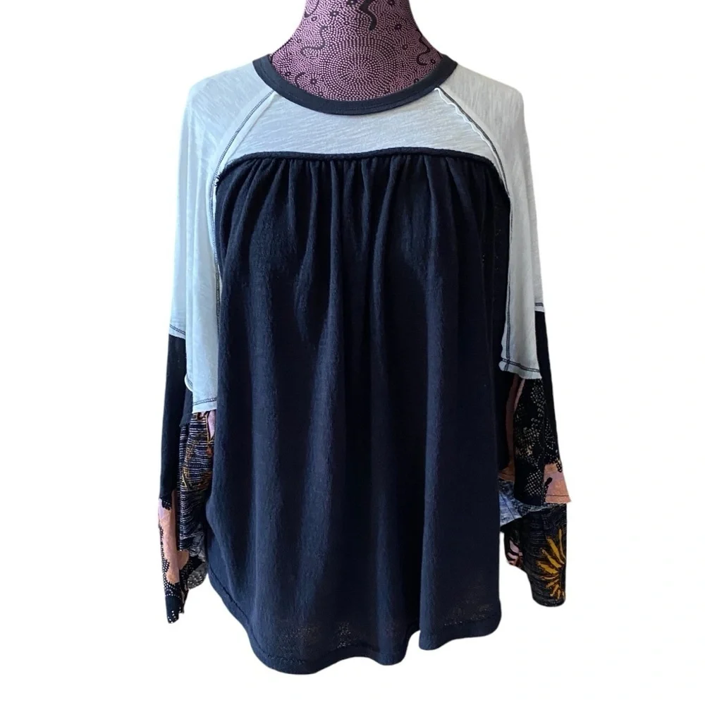 We The Free Free People Sz XS Friday Fever Boho Top Wing Sleeves